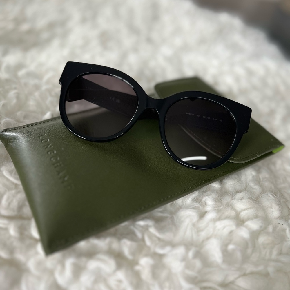 Longchamp Black Round Sunglasses